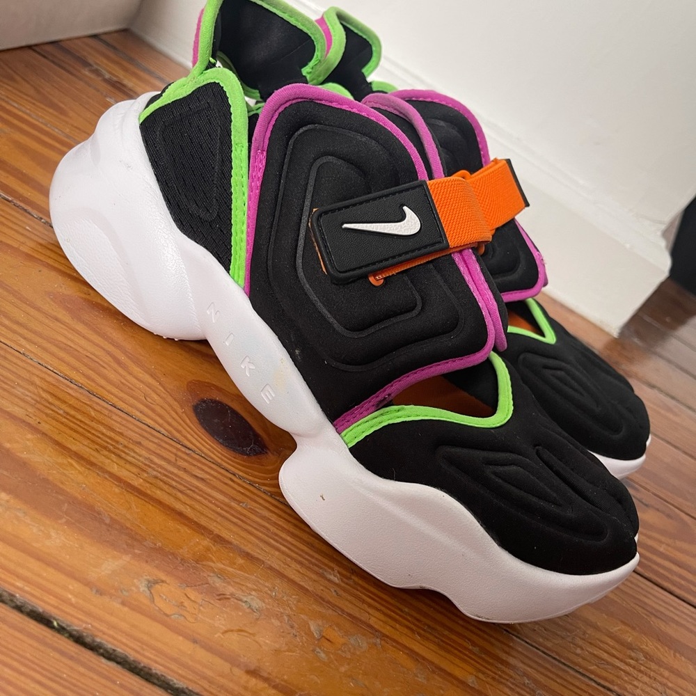 Nike Aqua Rift Sneakers